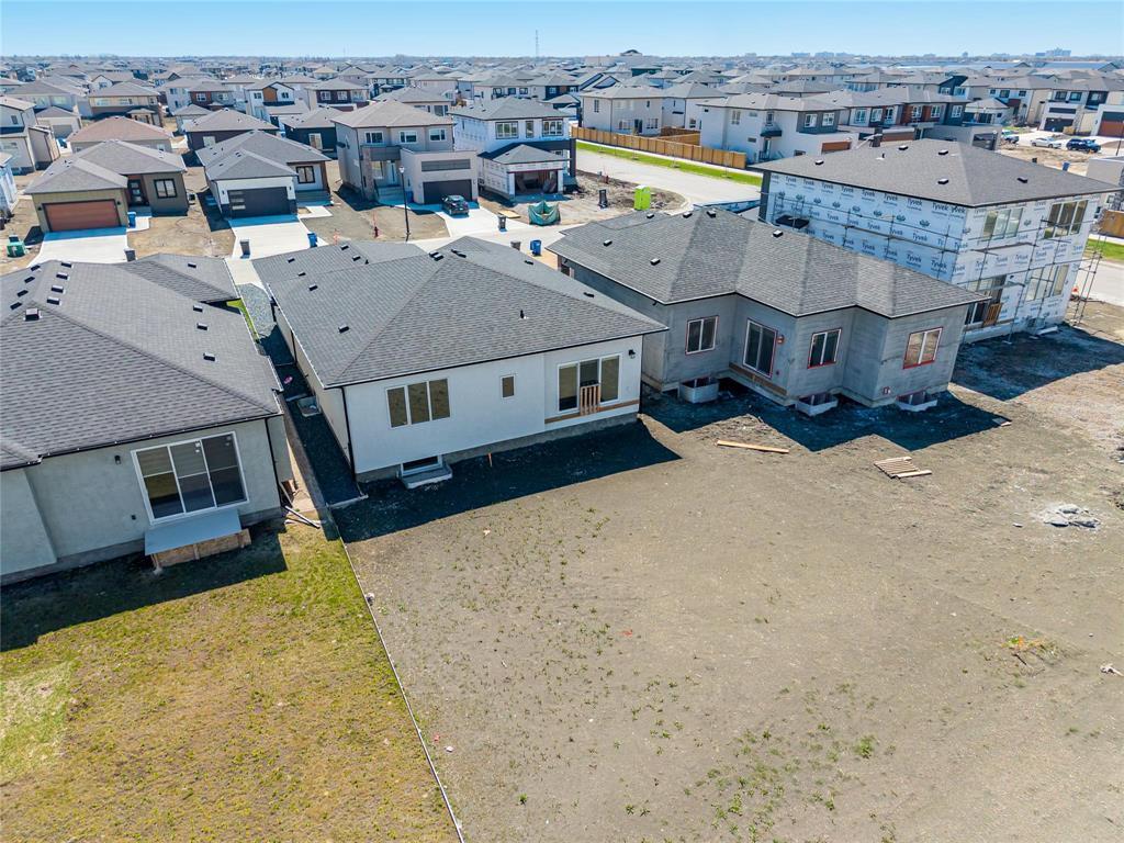 81 Aspen Cove, West St Paul, Manitoba  R4A 4A9 - Photo 5 - 202611212
