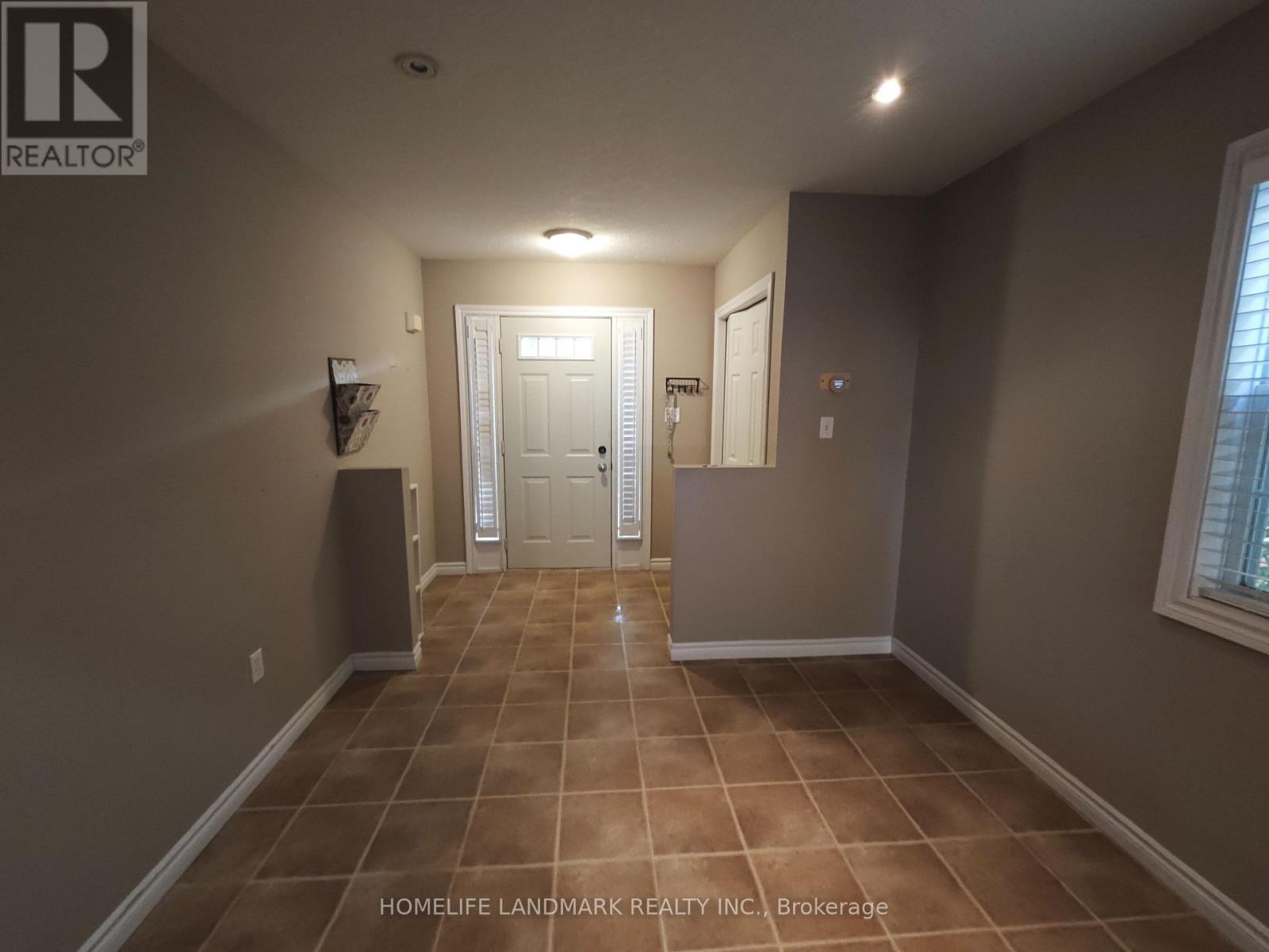370 Sauve Crescent, Waterloo, Ontario  N2T 2Y9 - Photo 3 - X13211768