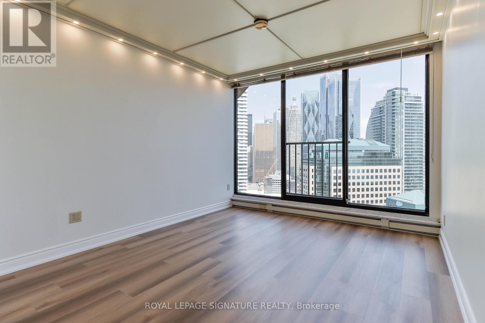 Ph10 - 55 Harbour Square, Toronto, Ontario  M5J 2L1 - Photo 25 - C13209126