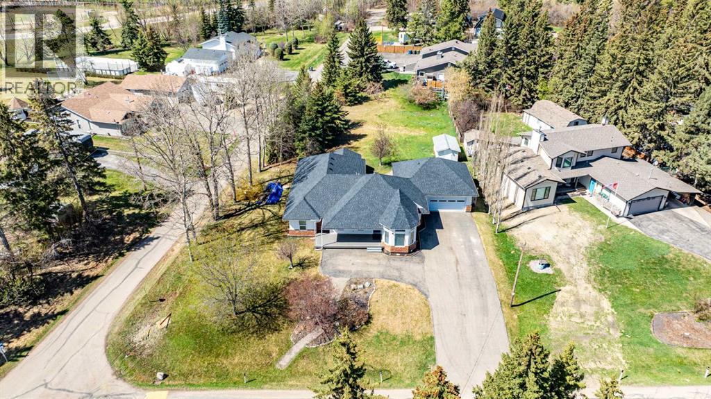 2 Grand Avenue, Norglenwold, Alberta  T4S 1S5 - Photo 2 - A2278730