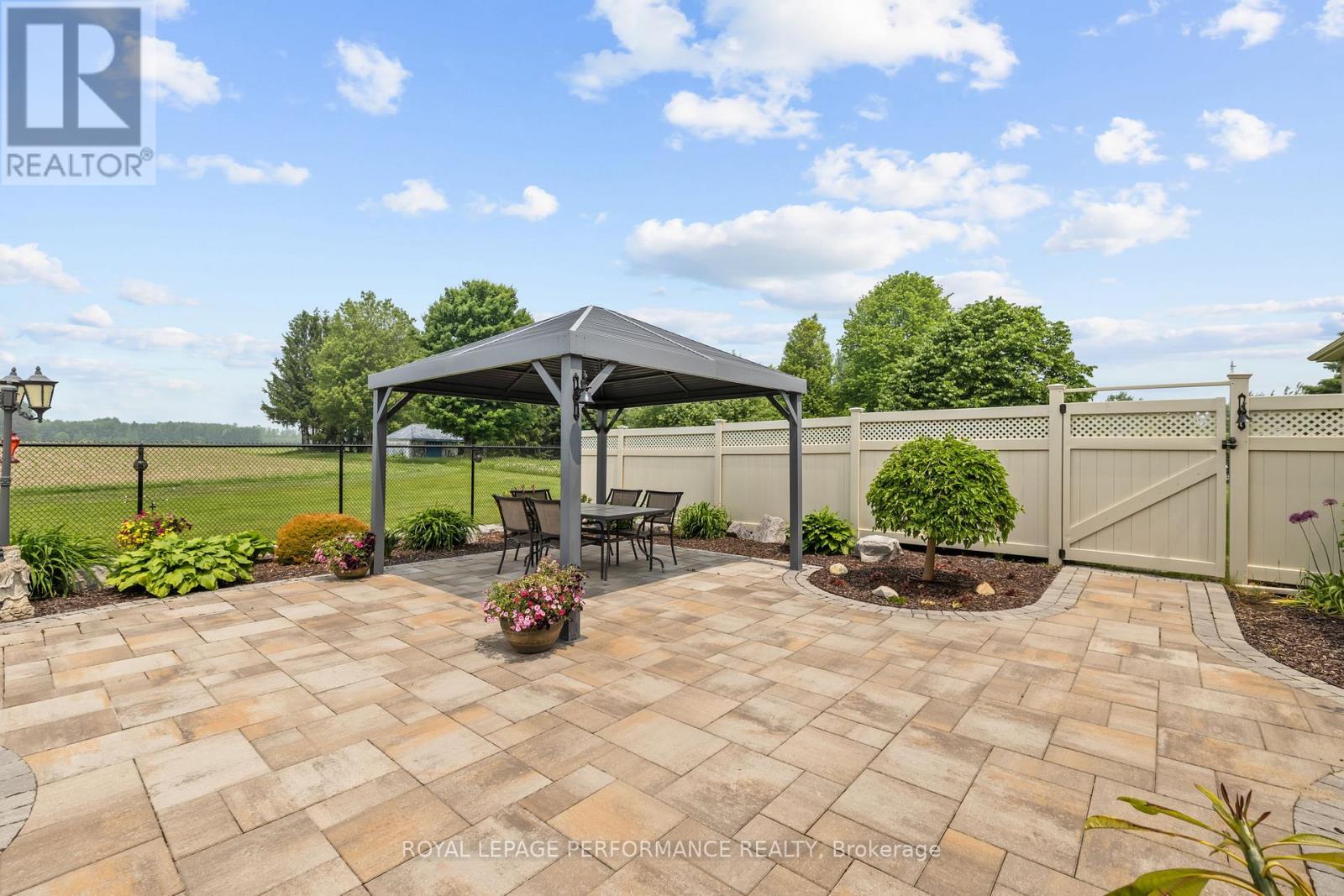 1453 Notre Dame Street, Russell, Ontario  K0A 1W0 - Photo 11 - X13211874