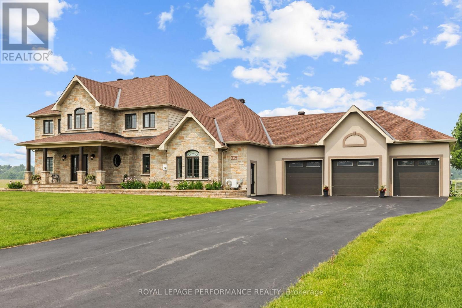 1453 Notre Dame Street, Russell, Ontario  K0A 1W0 - Photo 2 - X13211874