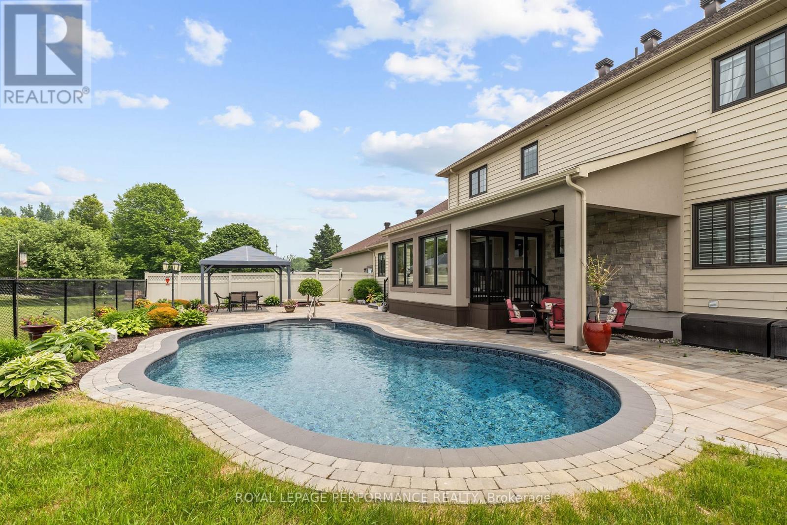 1453 Notre Dame Street, Russell, Ontario  K0A 1W0 - Photo 9 - X13211874