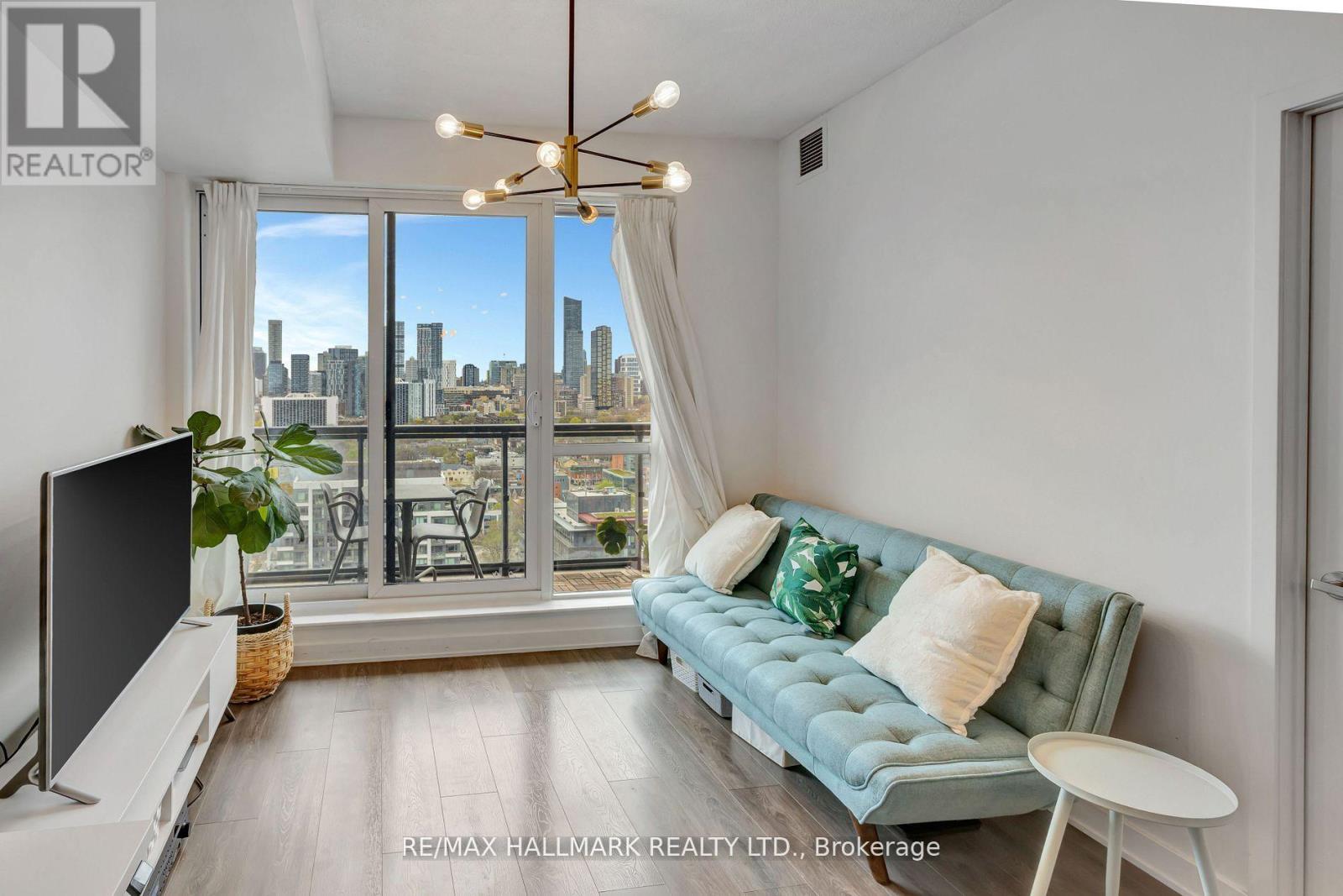 2208 - 55 Regent Park Boulevard, Toronto, Ontario  M5A 0C2 - Photo 12 - C13211836