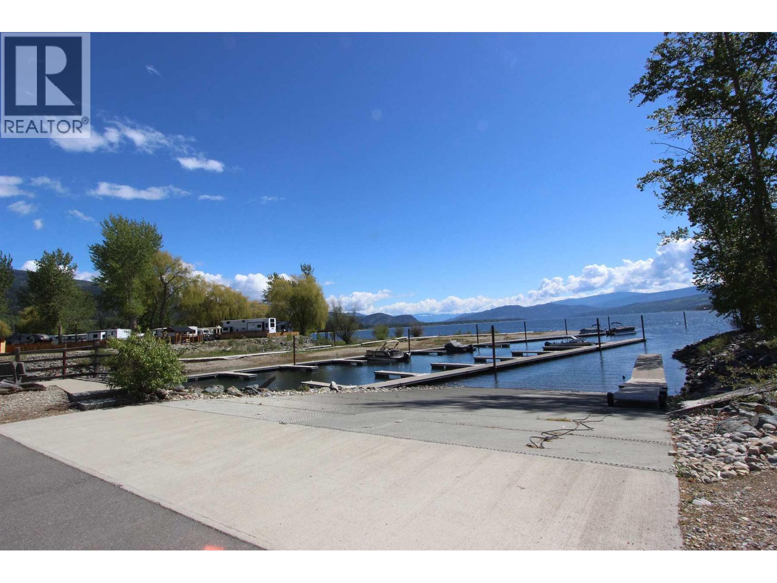 26 Cottonwood Drive, Lee Creek, British Columbia  V0E 1M4 - Photo 29 - 10389032