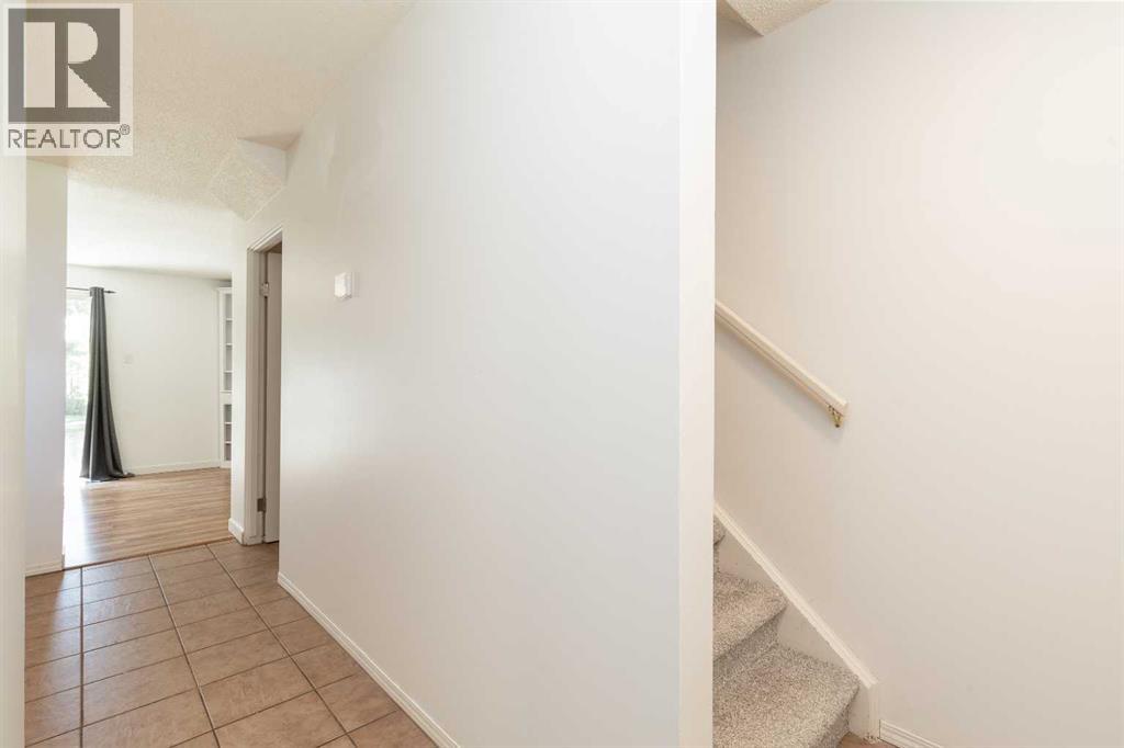 14, 115 Lafayette Boulevard W, Lethbridge, Alberta  T1K 4B9 - Photo 5 - A2315398