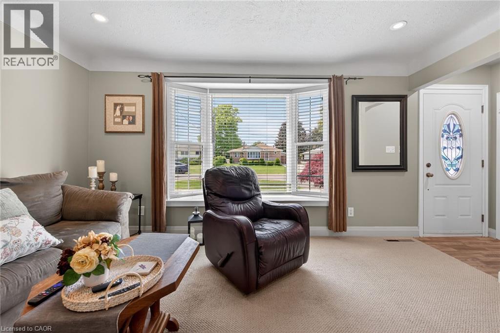 10 Frederick Street, St. Catharines, Ontario  L2S 2S2 - Photo 7 - 40834253