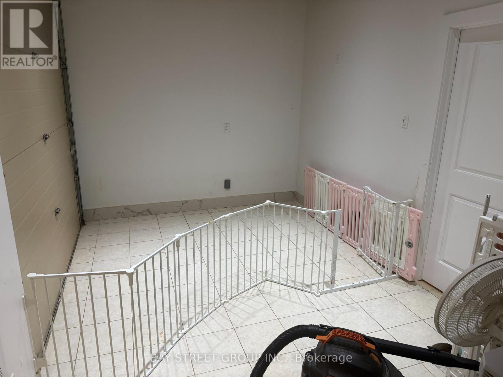 26 - 290 Yorktech Drive, Markham, Ontario  L6G 0A7 - Photo 13 - N13211852