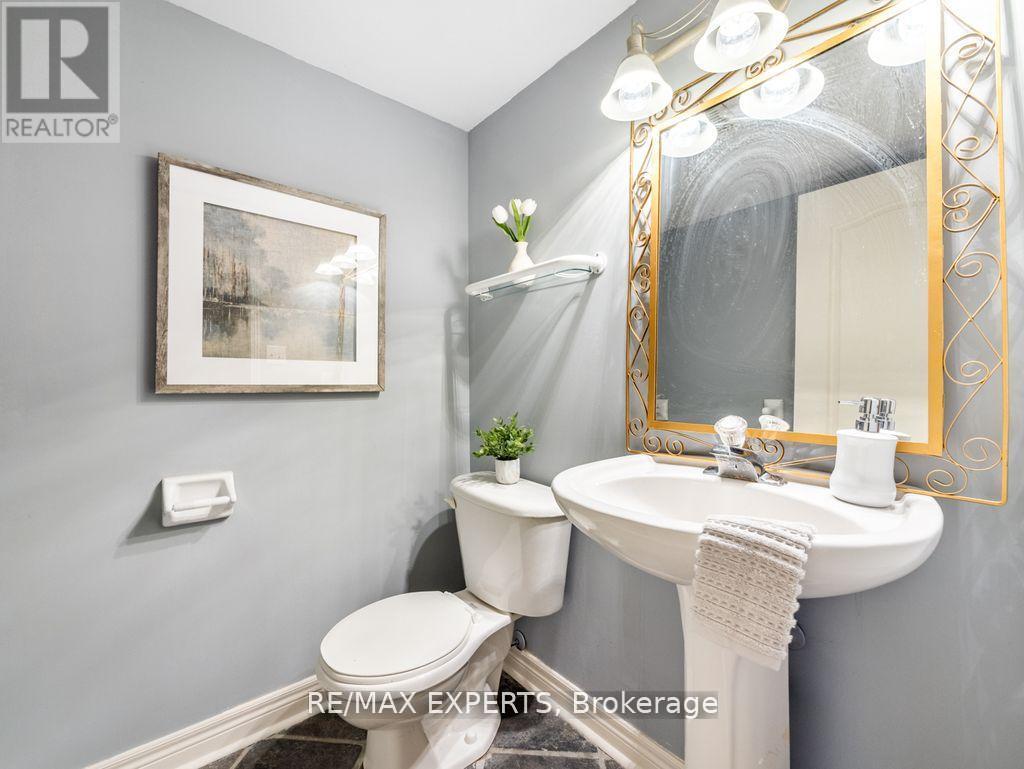 97 Pinedale Gate, Vaughan, Ontario  L4L 8X3 - Photo 26 - N13211868