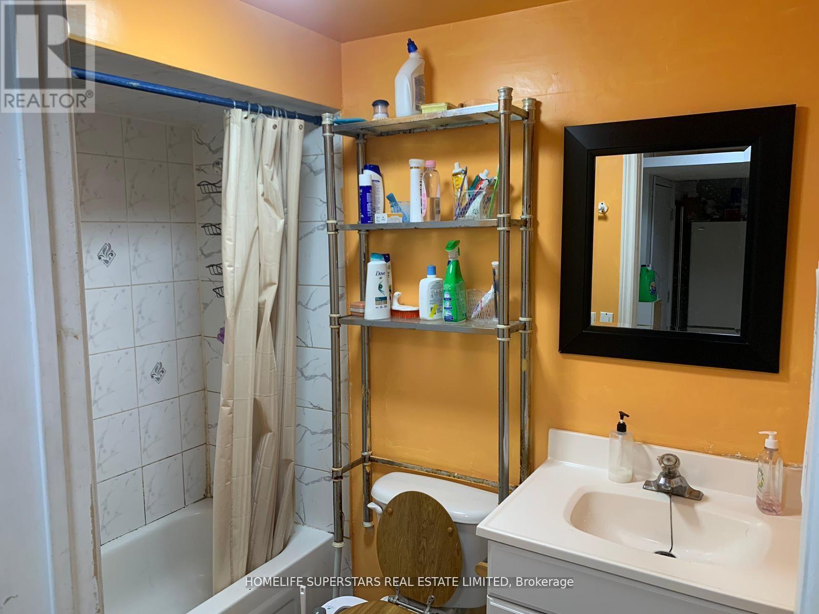 Basement - 41 Thorndale Road, Brampton, Ontario  L6P 1G9 - Photo 8 - W13211860