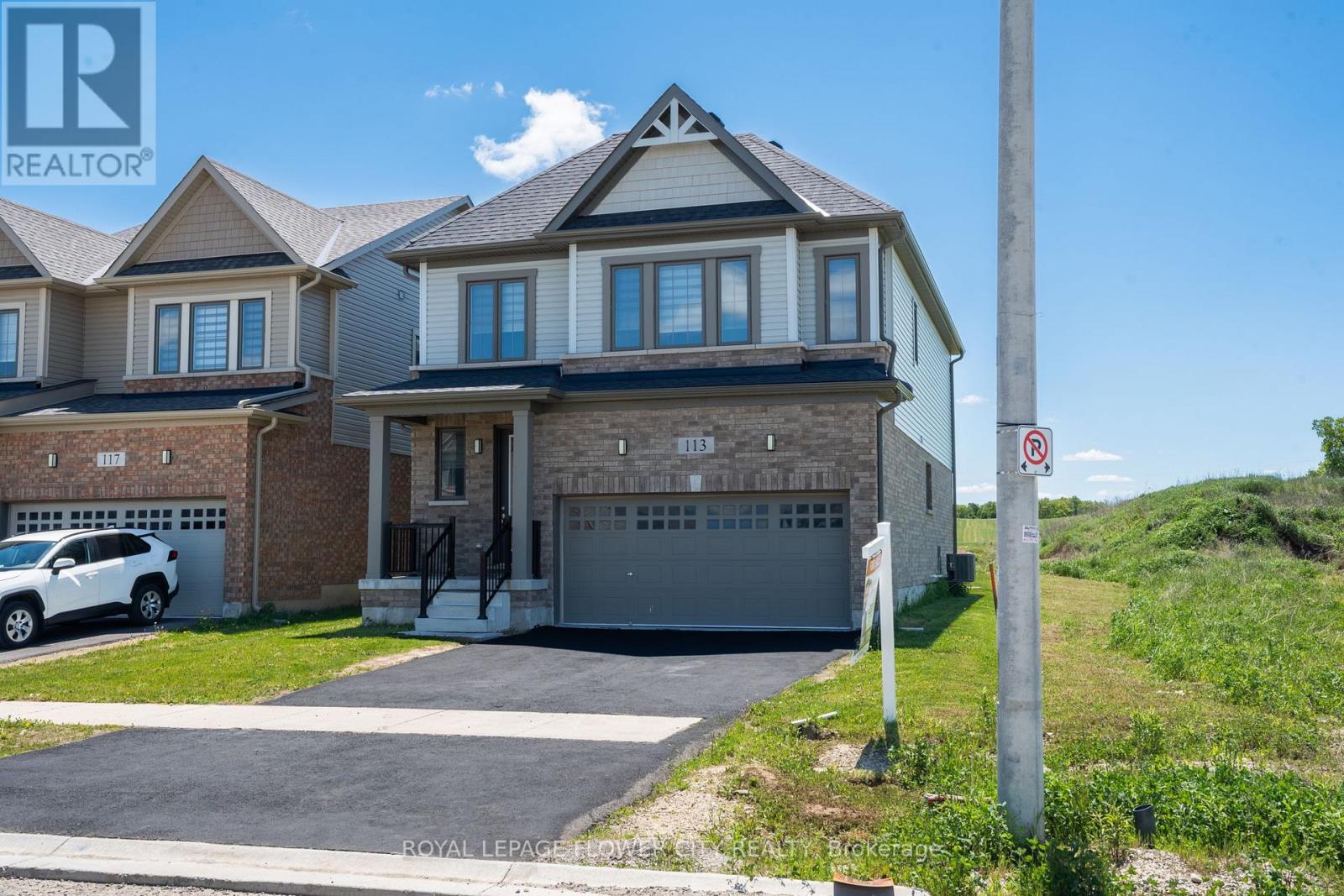 113 Leslie Davis Street, North Dumfries, Ontario  N0B 1E0 - Photo 2 - X13211862