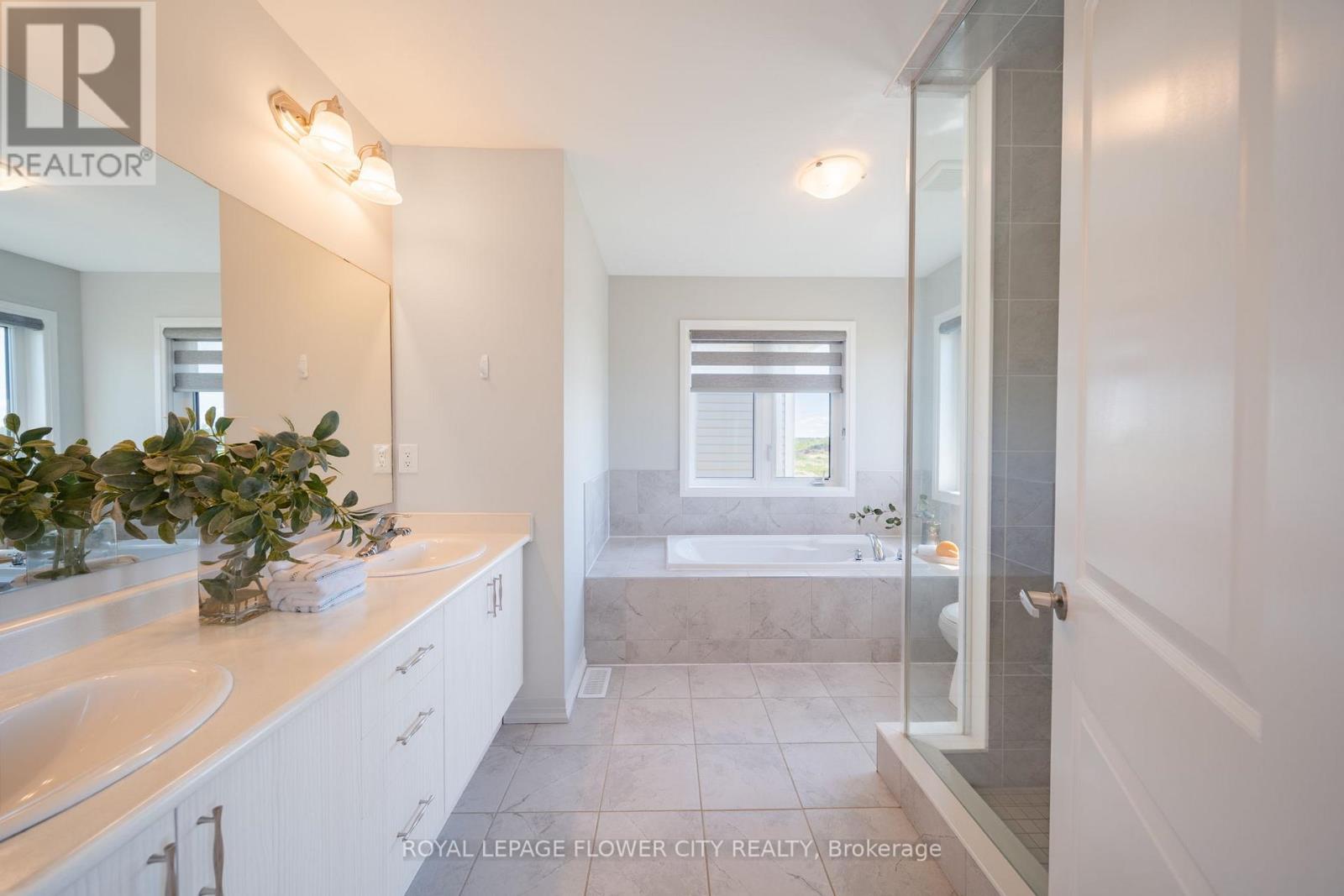 113 Leslie Davis Street, North Dumfries, Ontario  N0B 1E0 - Photo 31 - X13211862