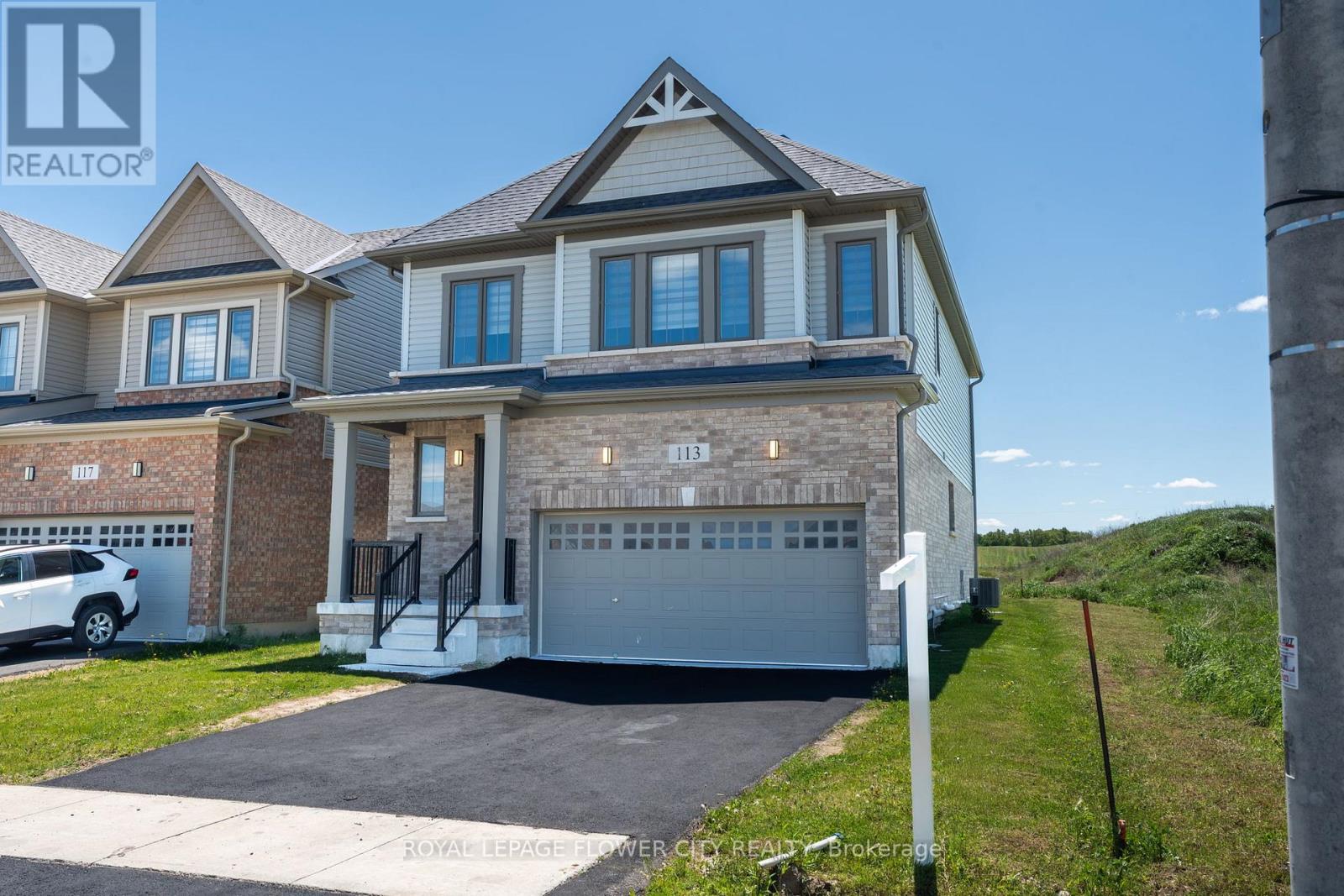 113 Leslie Davis Street, North Dumfries, Ontario  N0B 1E0 - Photo 4 - X13211862