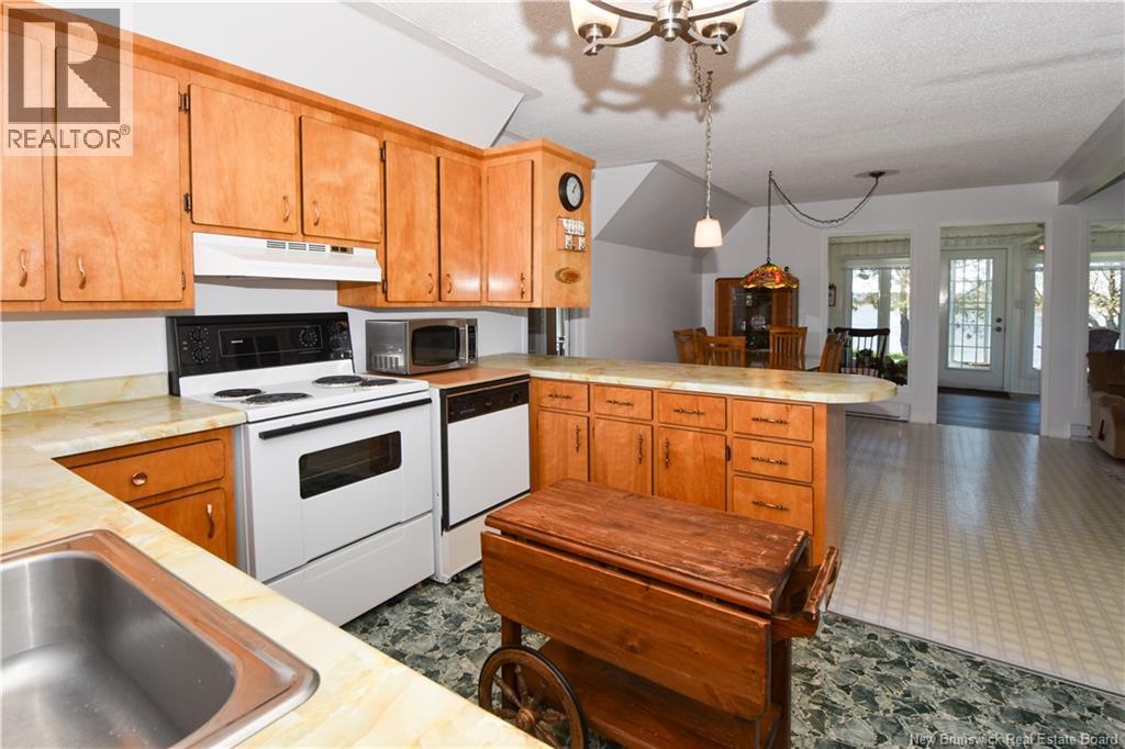 470 Sureau Blanc, Tracadie, New Brunswick  E1X 4T9 - Photo 11 - NB140505