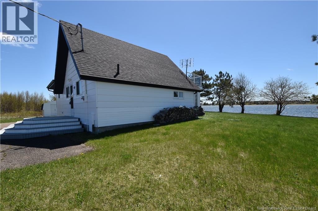 470 Sureau Blanc, Tracadie, New Brunswick  E1X 4T9 - Photo 6 - NB140505