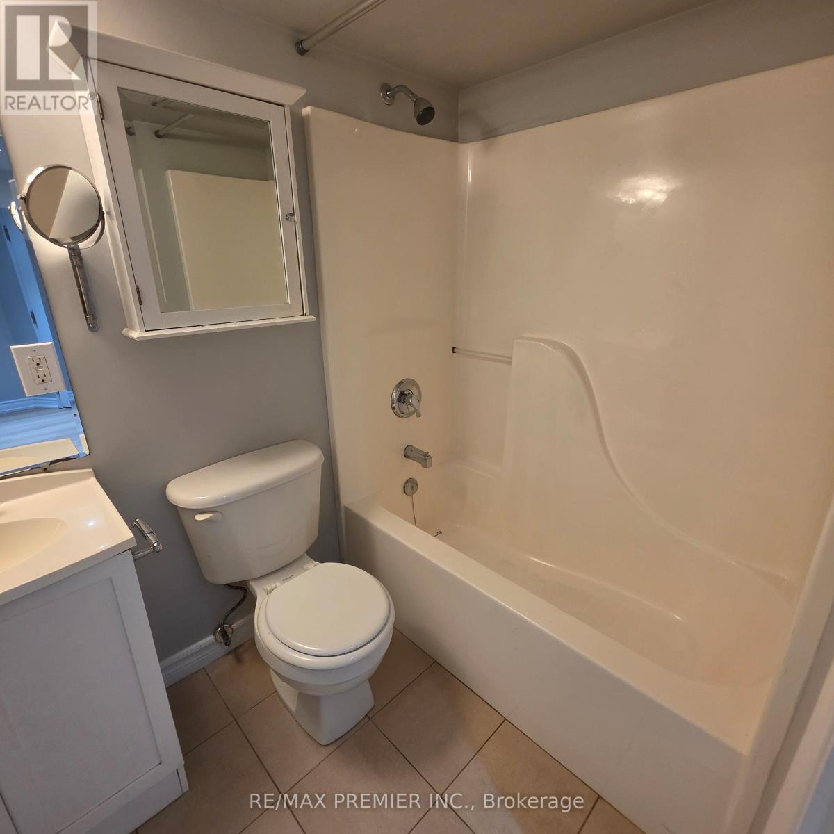1487 King Street, Toronto, Ontario  M6K 1J4 - Photo 11 - W13211822