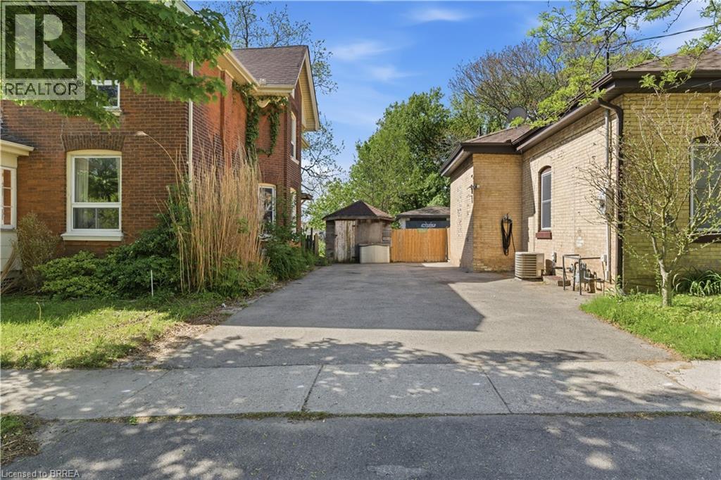 119 East Avenue, Brantford, Ontario  N3S 3M1 - Photo 4 - 40828691