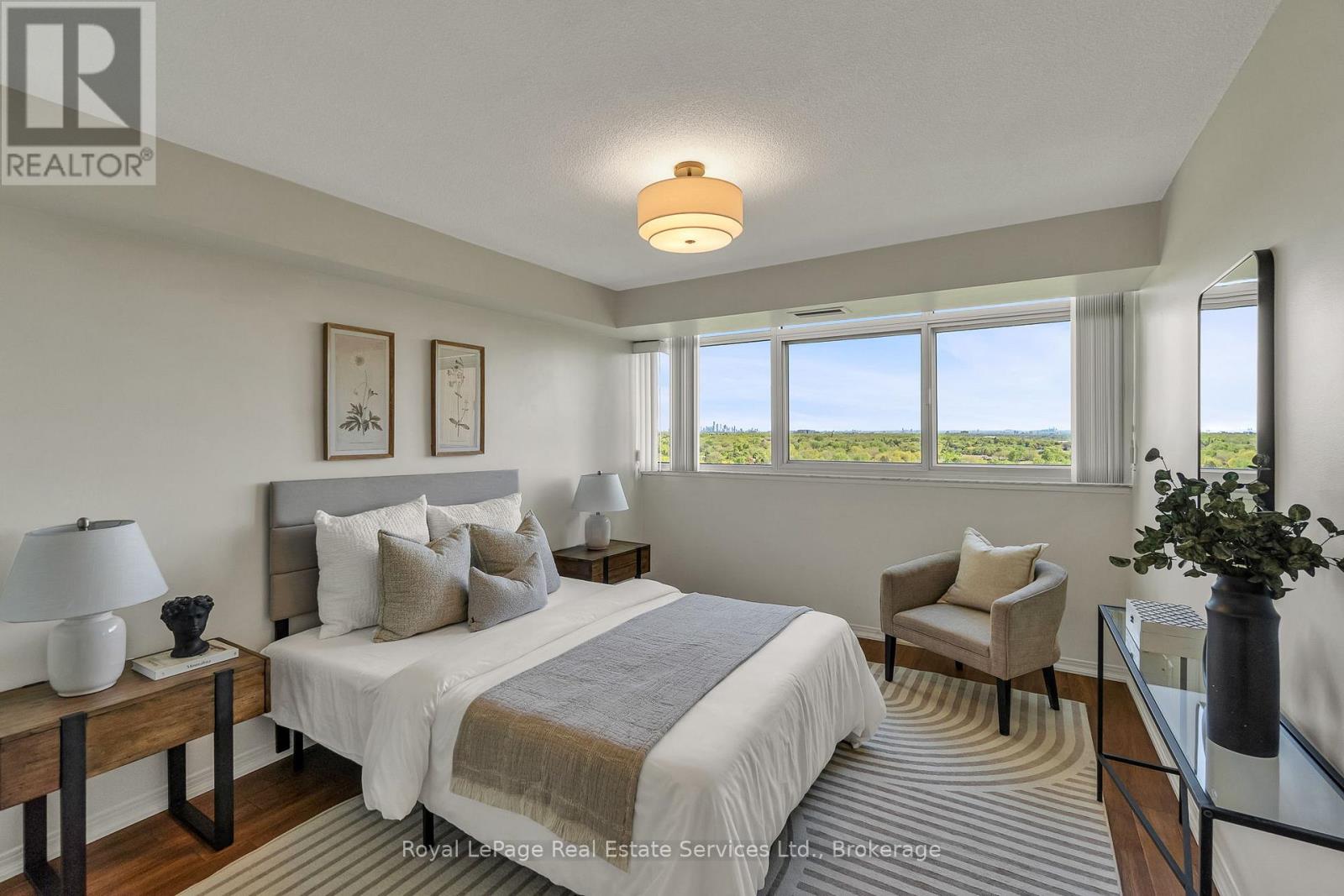 1810 - 1359 White Oaks Boulevard, Oakville, Ontario  L6H 2R8 - Photo 21 - W13211910