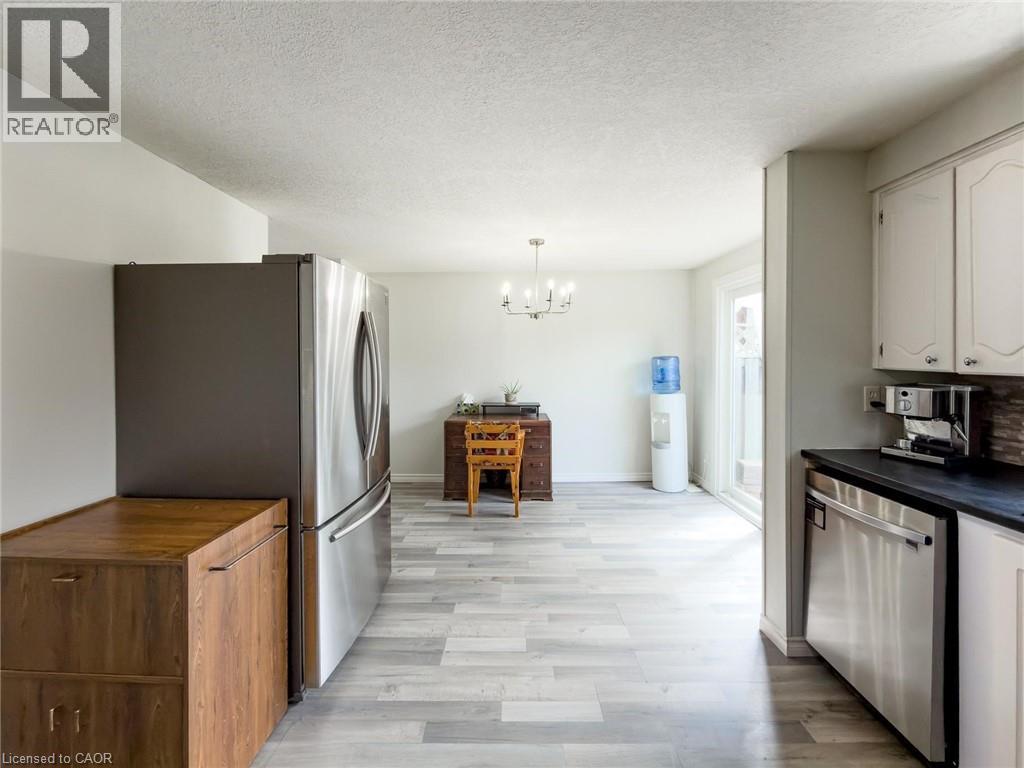 724 Parkview Crescent, Cambridge, Ontario  N3H 4X9 - Photo 8 - 40818595