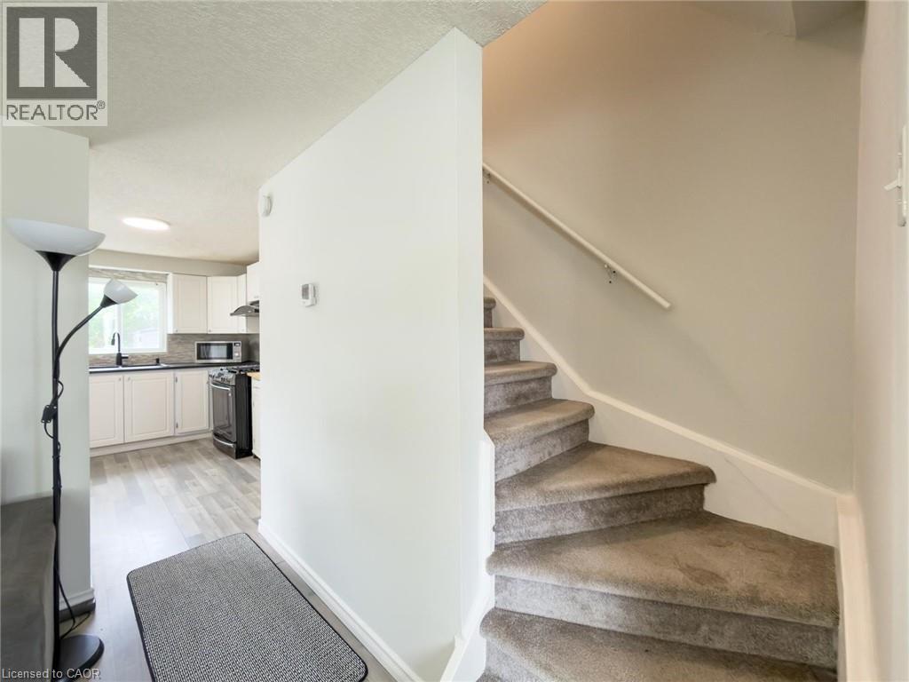 724 Parkview Crescent, Cambridge, Ontario  N3H 4X9 - Photo 13 - 40818595