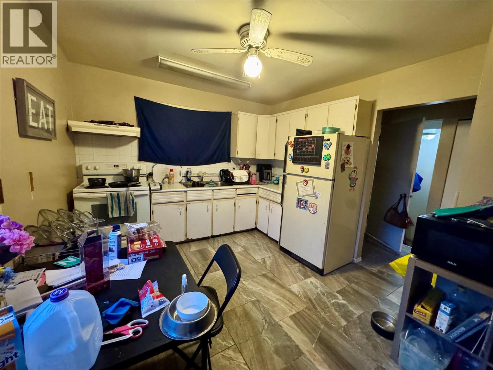 1714 Douglas Street, Merritt, British Columbia  V1K 1B8 - Photo 5 - 10376105