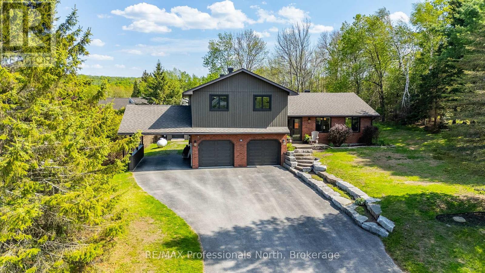 68 HALBIEM CRESCENT, Dysart et al, Ontario