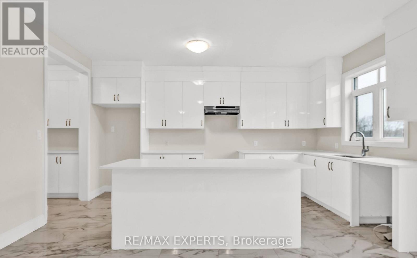 134 Jonkman Boulevard, Bradford West Gwillimbury, Ontario  L3Z 4J8 - Photo 15 - N13130992