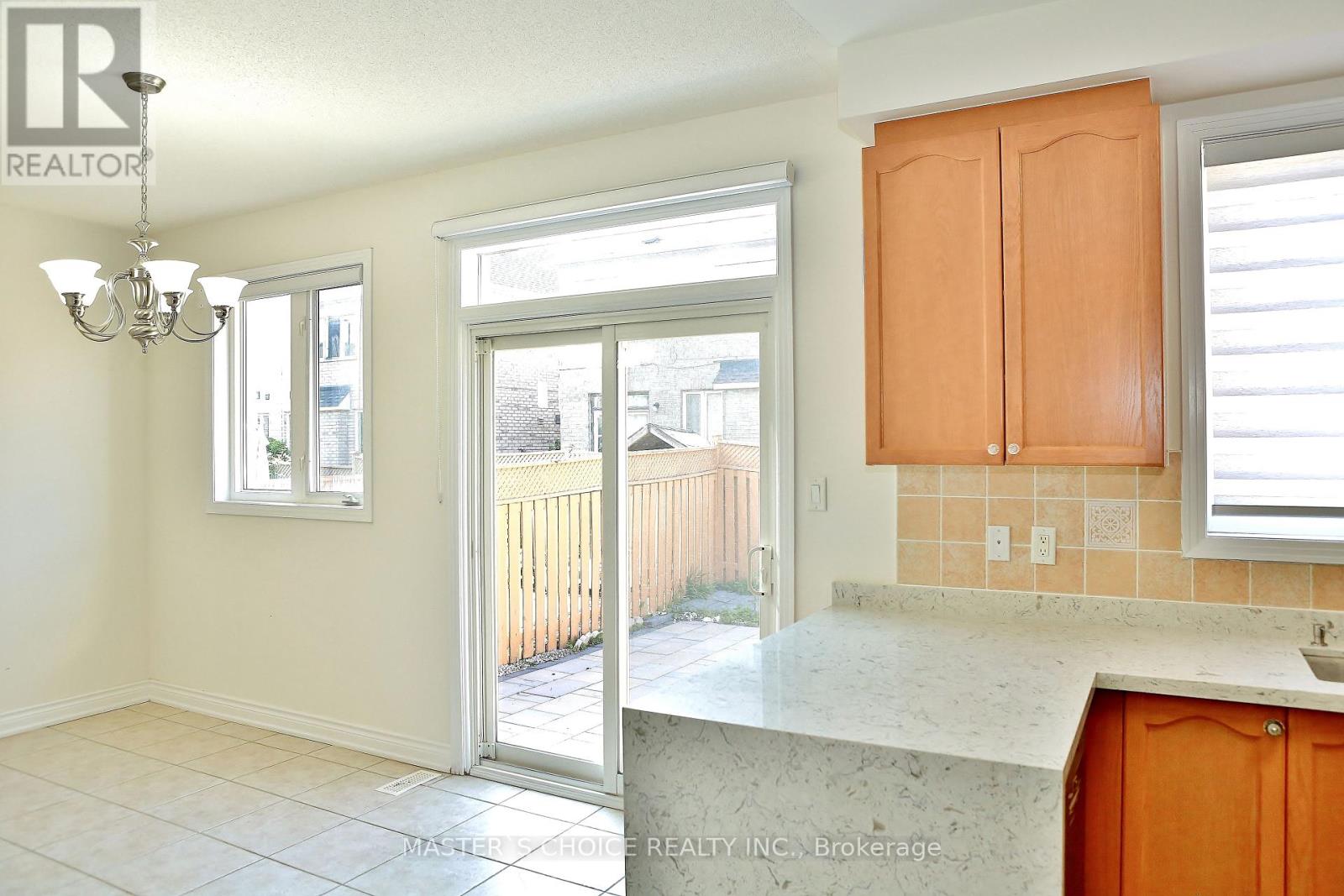 68 Oakford Drive, Markham, Ontario  L6C 2Y8 - Photo 13 - N13211902
