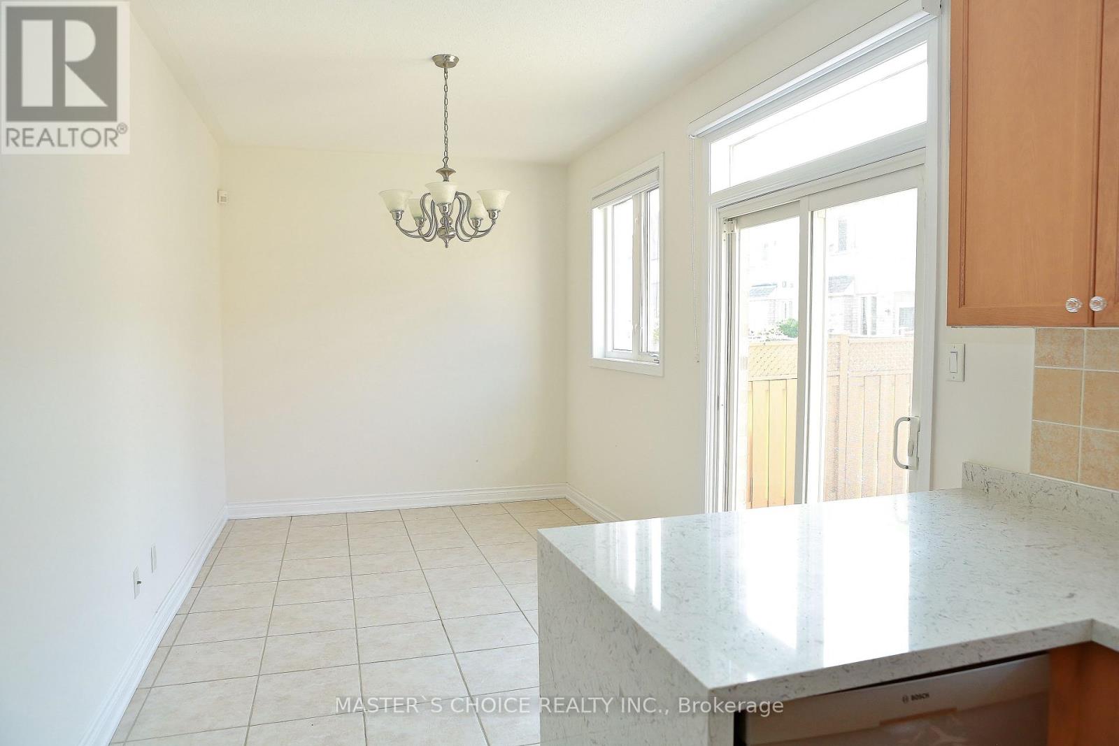 68 Oakford Drive, Markham, Ontario  L6C 2Y8 - Photo 14 - N13211902