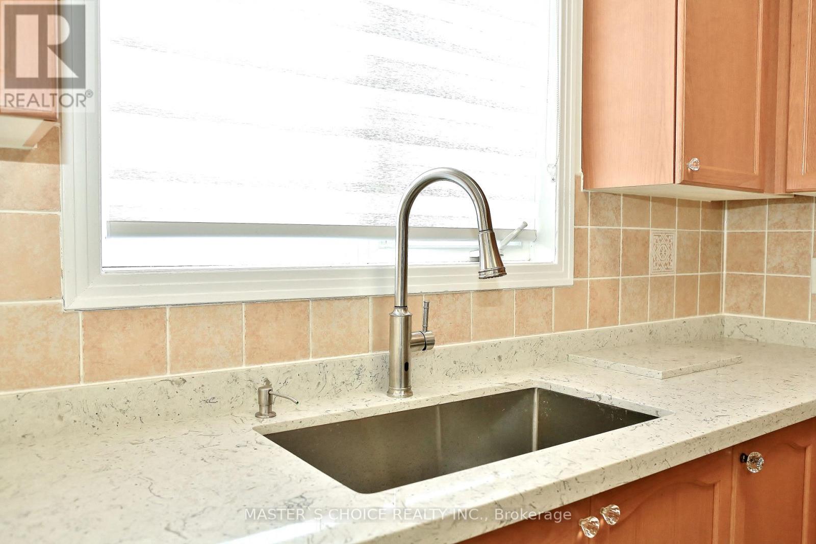 68 Oakford Drive, Markham, Ontario  L6C 2Y8 - Photo 17 - N13211902
