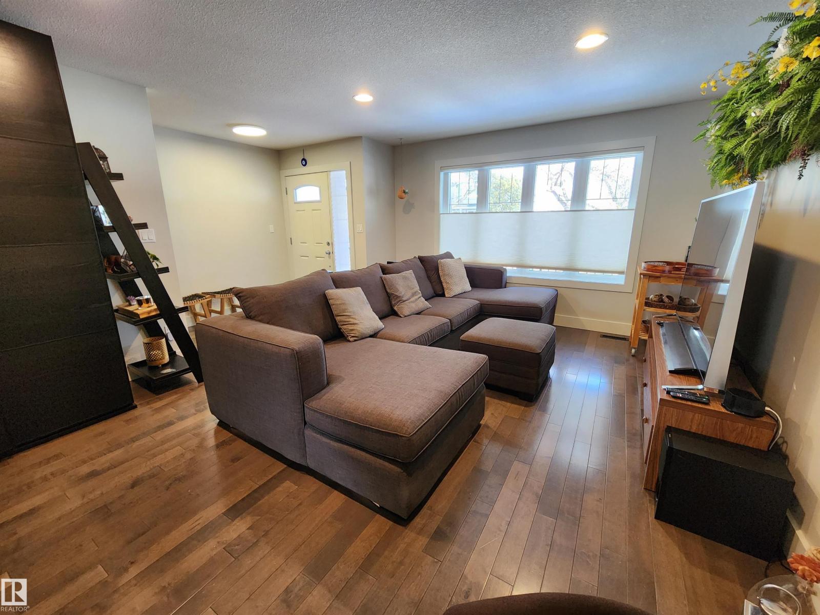 10433 70 Av NW, Edmonton, Alberta  T6H 2E7 - Photo 8 - E4477144