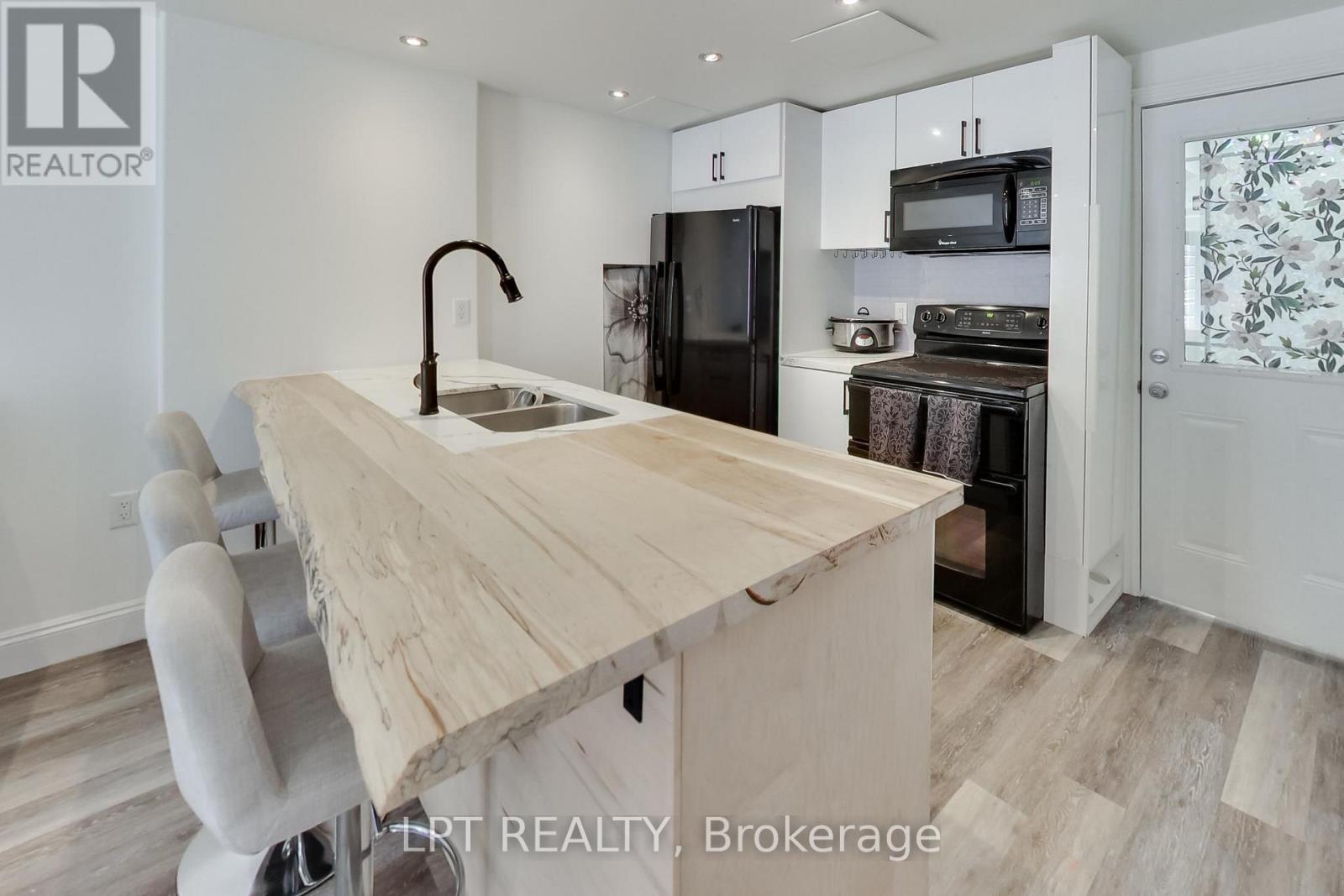 2482 Snowhill Court, Burlington, Ontario  L7M 1Y3 - Photo 13 - W13211914