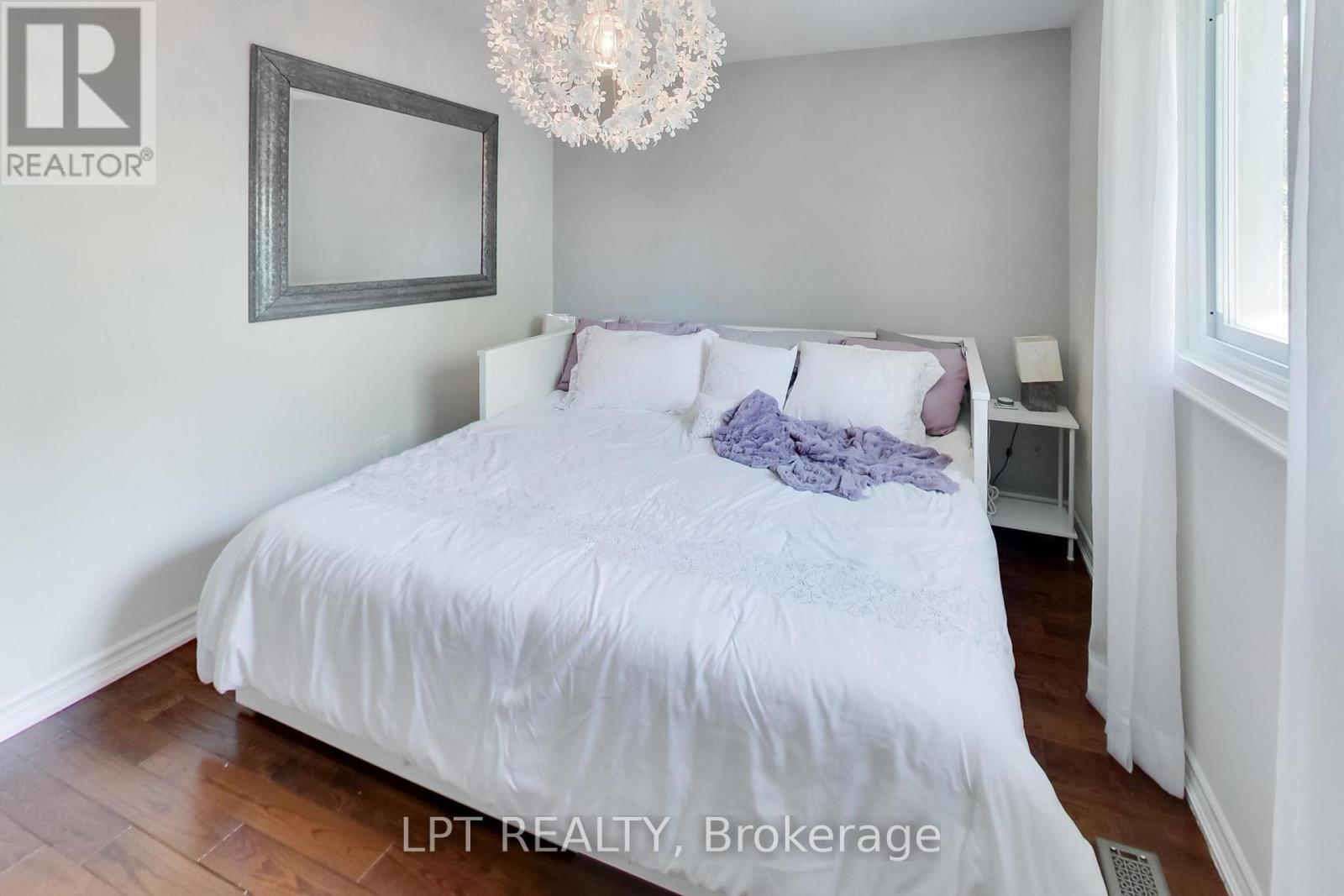 2482 Snowhill Court, Burlington, Ontario  L7M 1Y3 - Photo 27 - W13211914