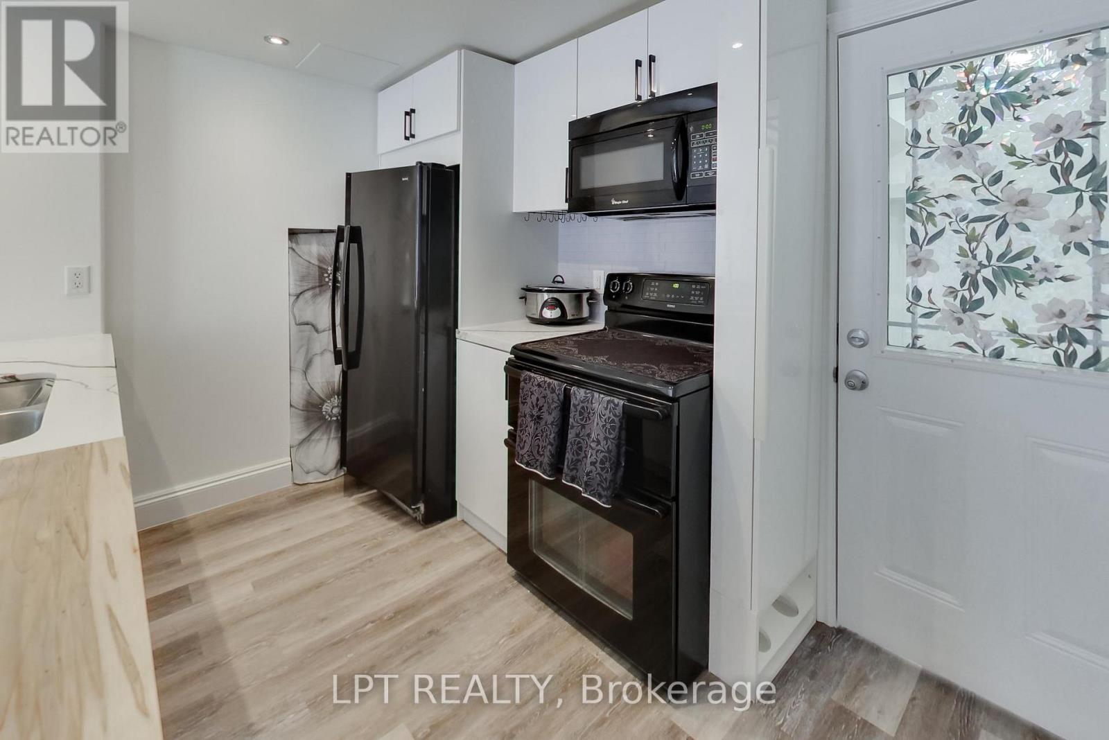 2482 Snowhill Court, Burlington, Ontario  L7M 1Y3 - Photo 29 - W13211914