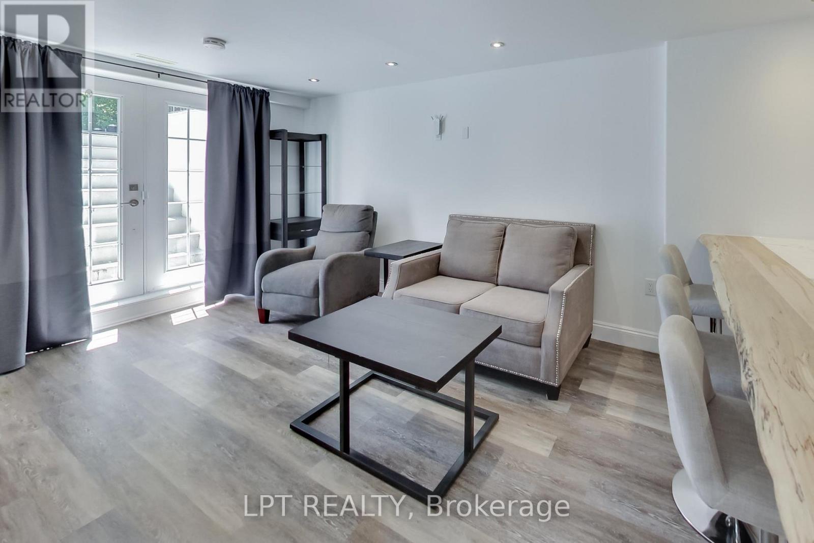 2482 Snowhill Court, Burlington, Ontario  L7M 1Y3 - Photo 31 - W13211914