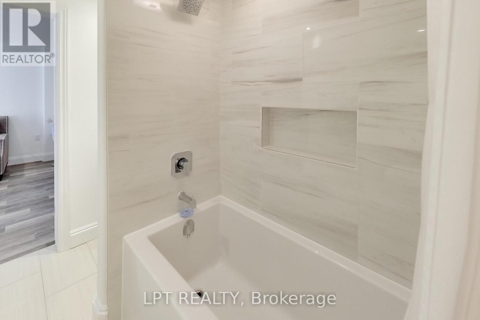 2482 Snowhill Court, Burlington, Ontario  L7M 1Y3 - Photo 35 - W13211914