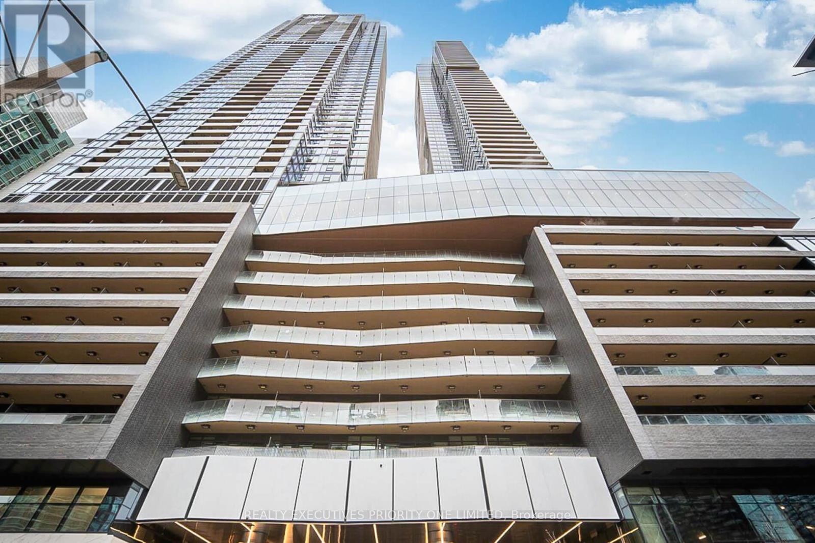 5515 - 1 CONCORD CITYPLACE WAY, Toronto, Ontario