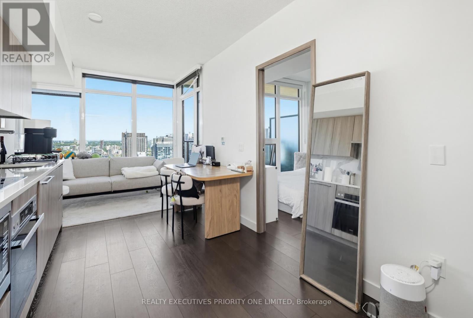 5515 - 1 Concord Cityplace Way, Toronto, Ontario  M5V 0X3 - Photo 5 - C13211932