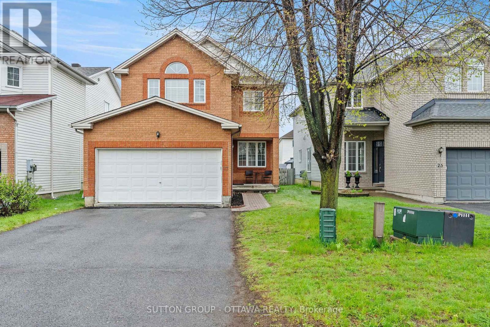 27 Nairn Street, Ottawa, Ontario  K2V 1B6 - Photo 1 - X13211938