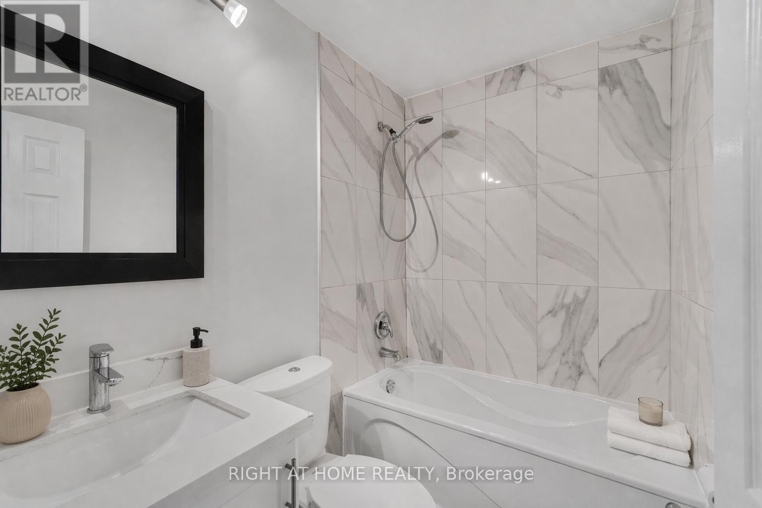 5473 Schueller Crescent, Burlington, Ontario  L7L 3T1 - Photo 29 - W13033230