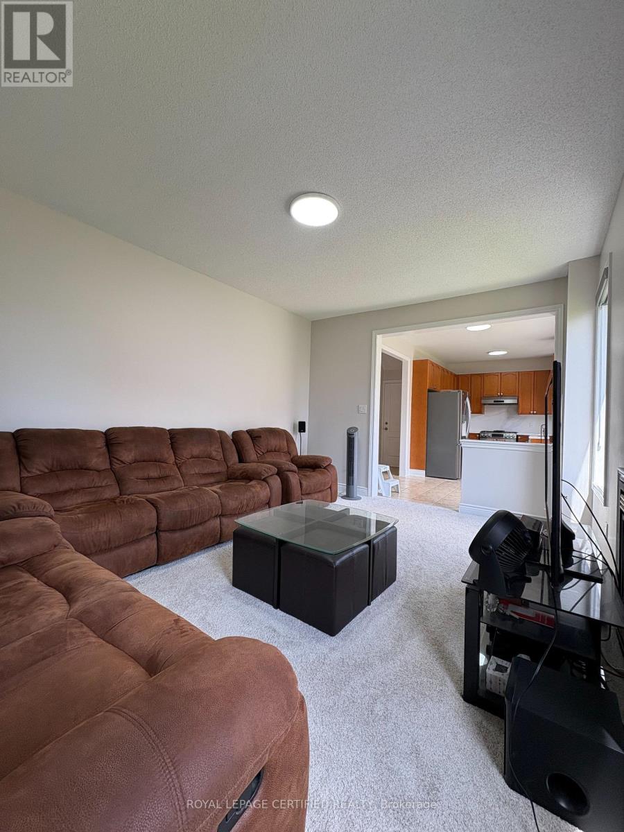 39 Blazing Star Drive, Brampton, Ontario  L6R 3E7 - Photo 8 - W13211796