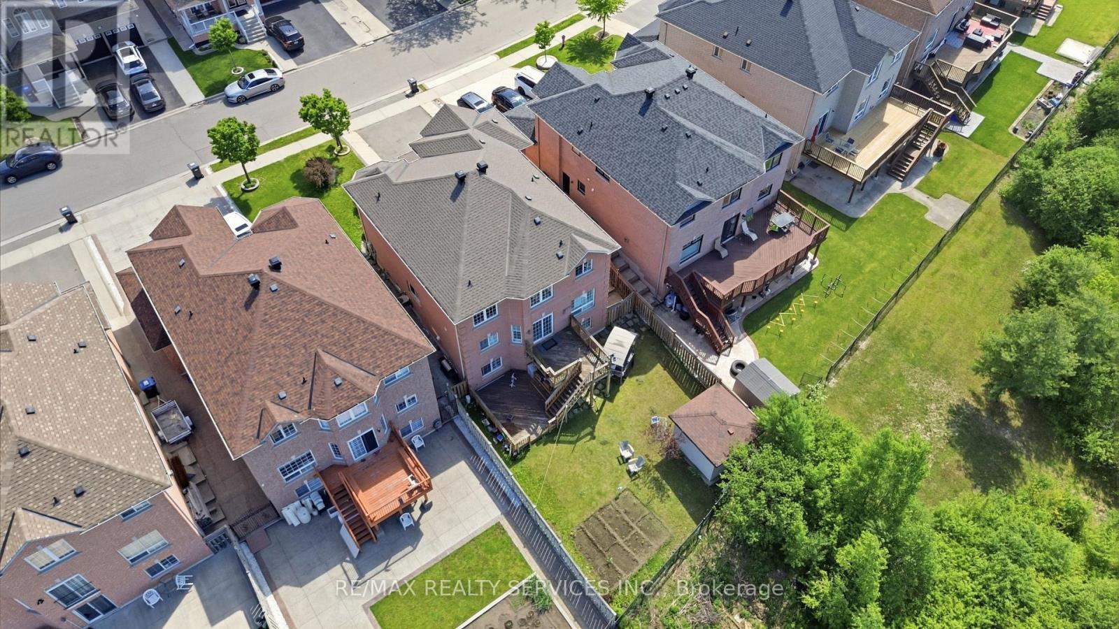 20 Switchback Trail, Brampton, Ontario  L6R 3G9 - Photo 3 - W13211928