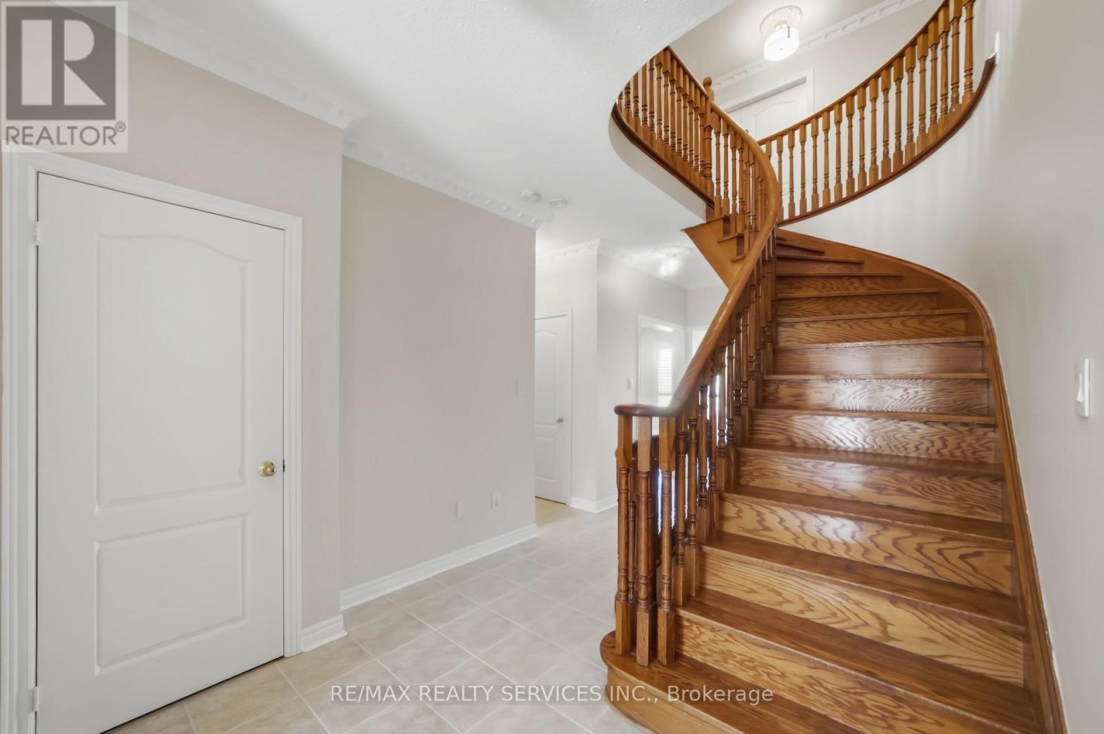 20 Switchback Trail, Brampton, Ontario  L6R 3G9 - Photo 9 - W13211928