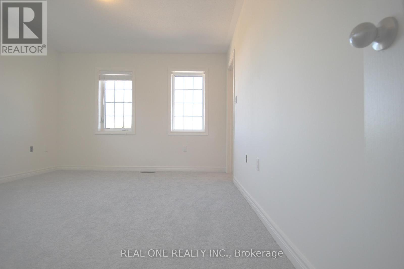 504 Threshing Mill Boulevard, Oakville, Ontario  L6H 0S9 - Photo 12 - W13211946