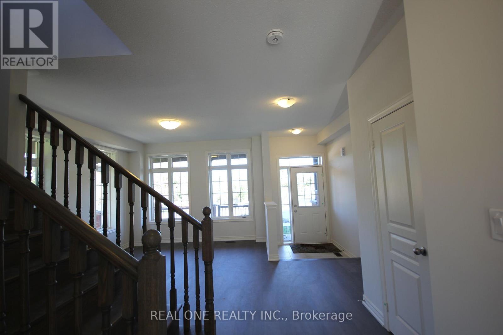 504 Threshing Mill Boulevard, Oakville, Ontario  L6H 0S9 - Photo 5 - W13211946