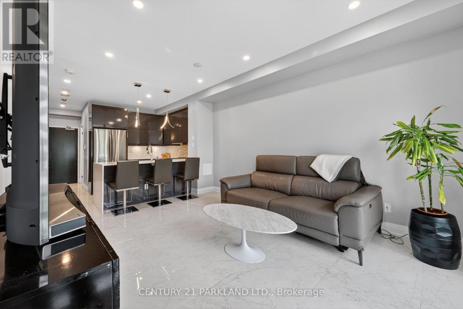 411 - 5 MARINE PARADE DRIVE, Toronto, Ontario