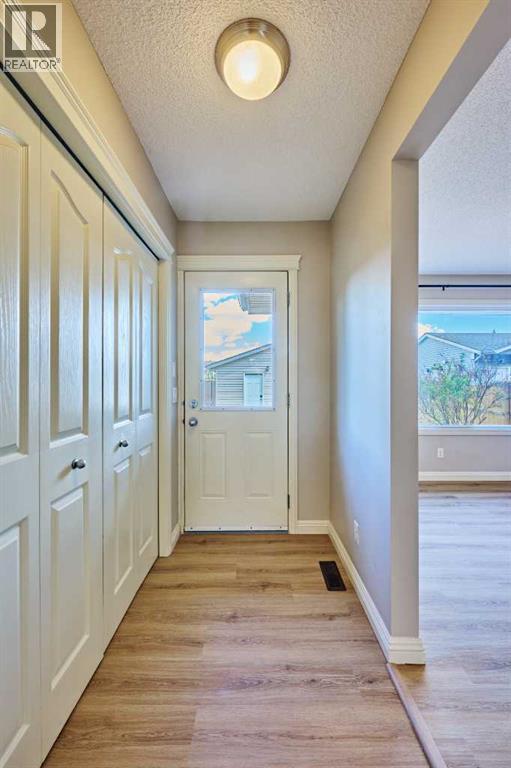 383 Prestwick Close Se, Calgary, Alberta  T2Z 4Y5 - Photo 16 - A2314102