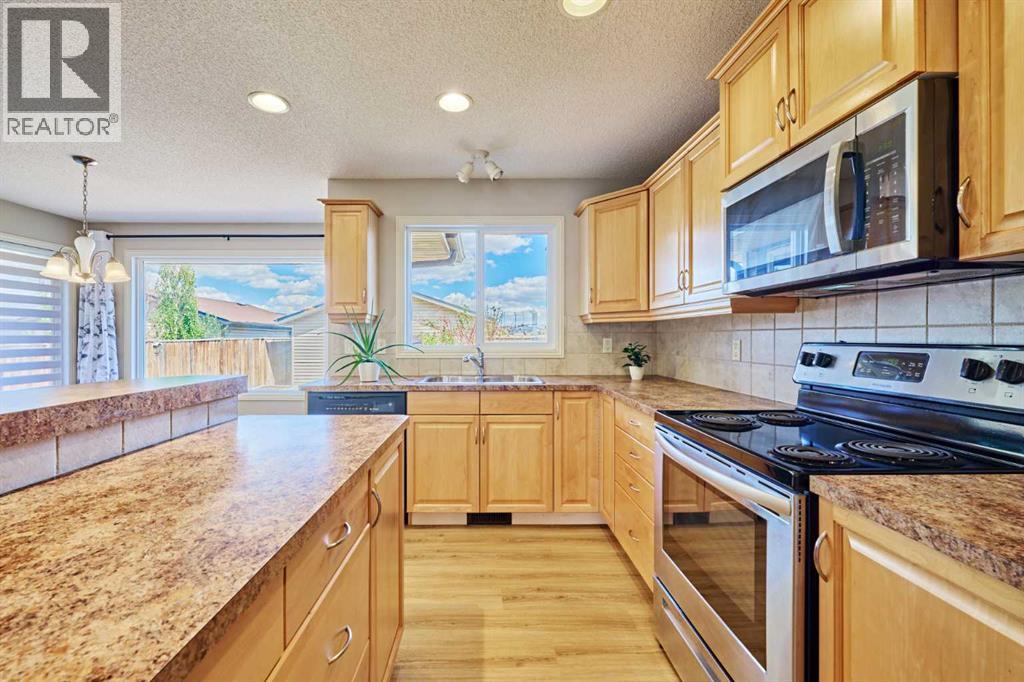 383 Prestwick Close Se, Calgary, Alberta  T2Z 4Y5 - Photo 9 - A2314102