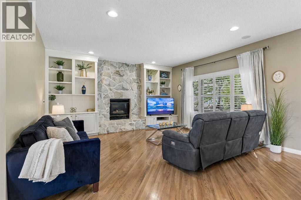 438 Candle Place Sw, Calgary, Alberta  T2W 3B3 - Photo 13 - A2315172