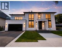 61 FLORESTA Court, Hamilton, Ontario